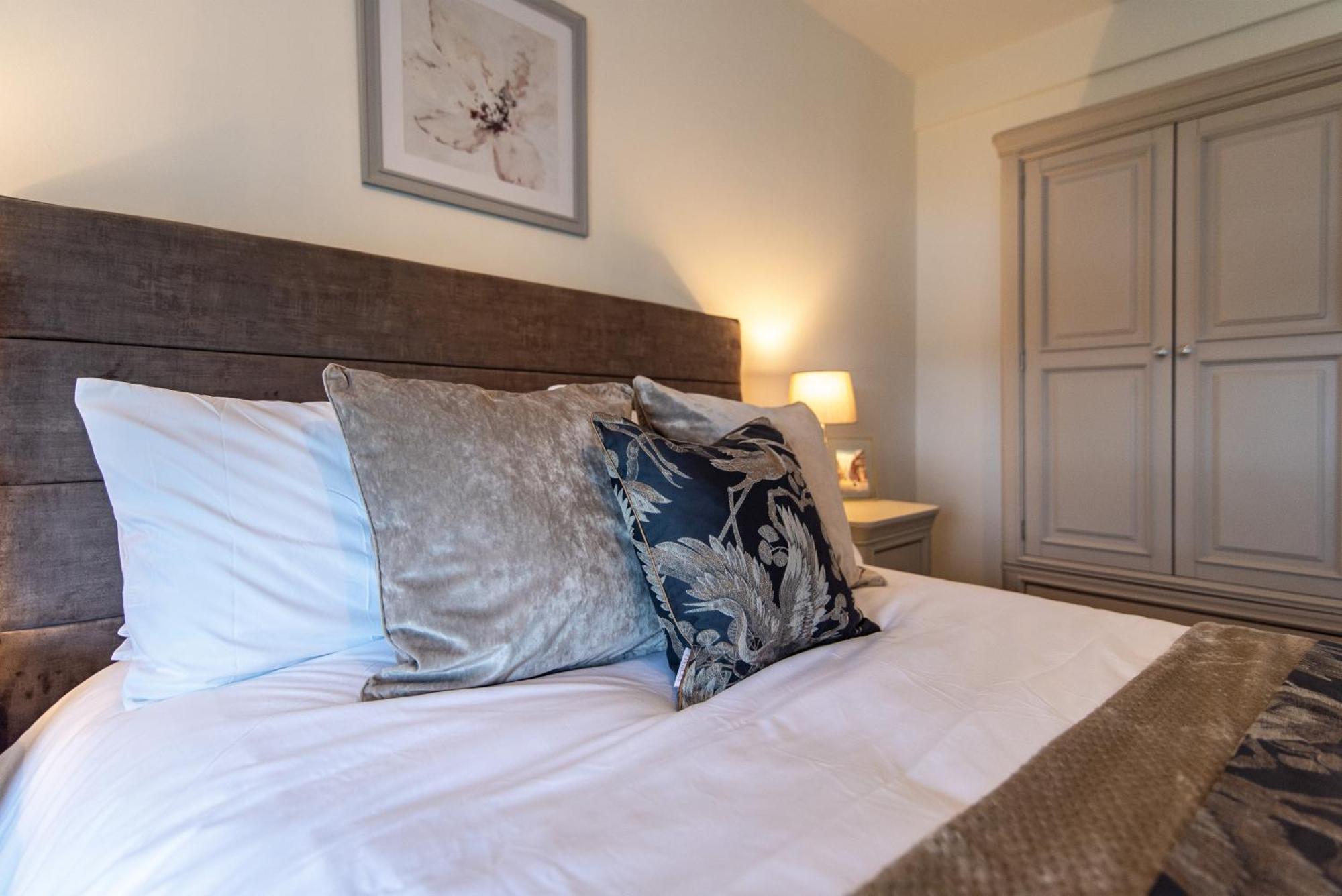 Chester Racecourse Views, Townhouse With Parking Luaran gambar